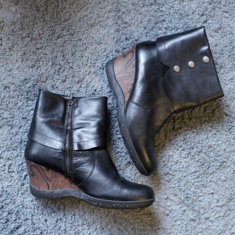 Sanita Wood Wedge Booties